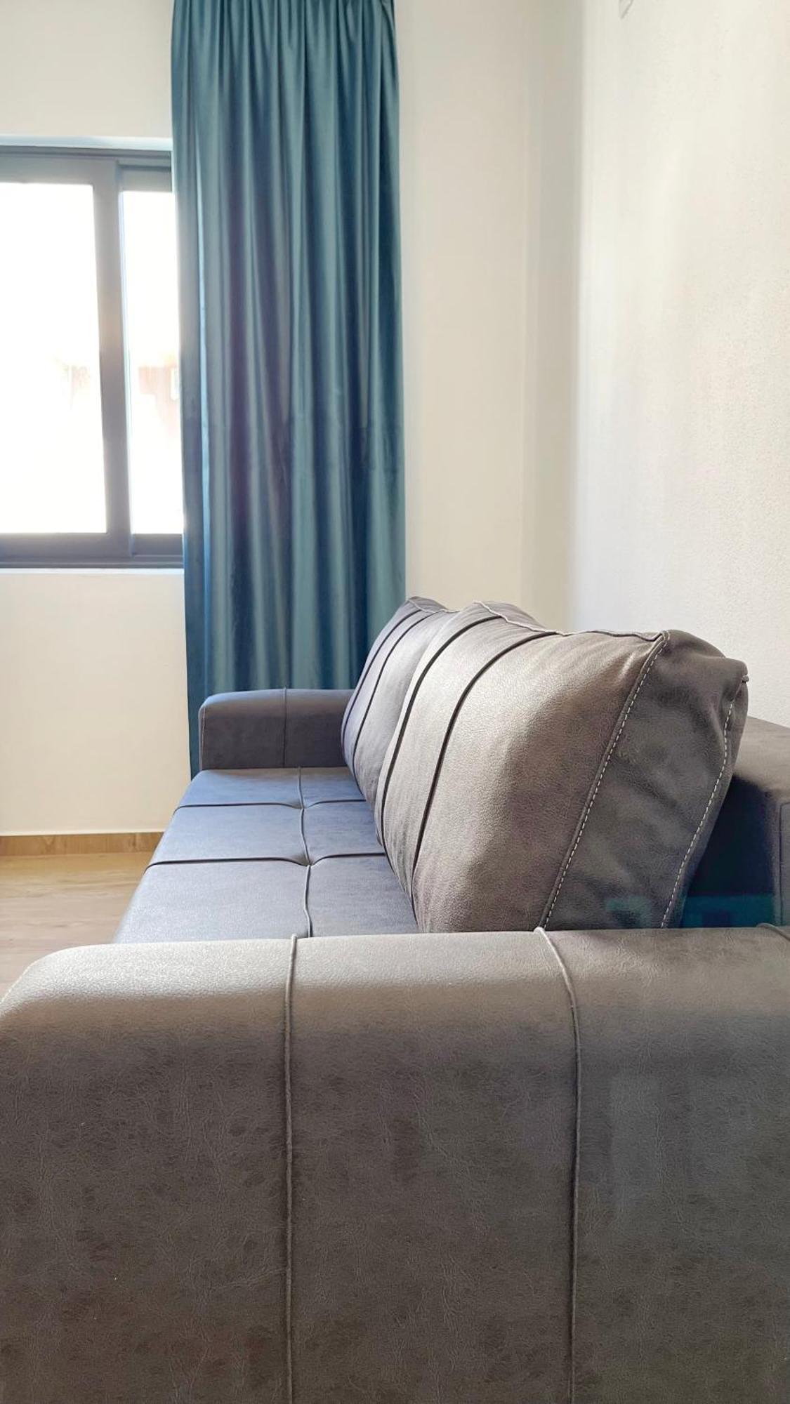 Supreme Luxury Aparthotel Ulcinj Buitenkant foto