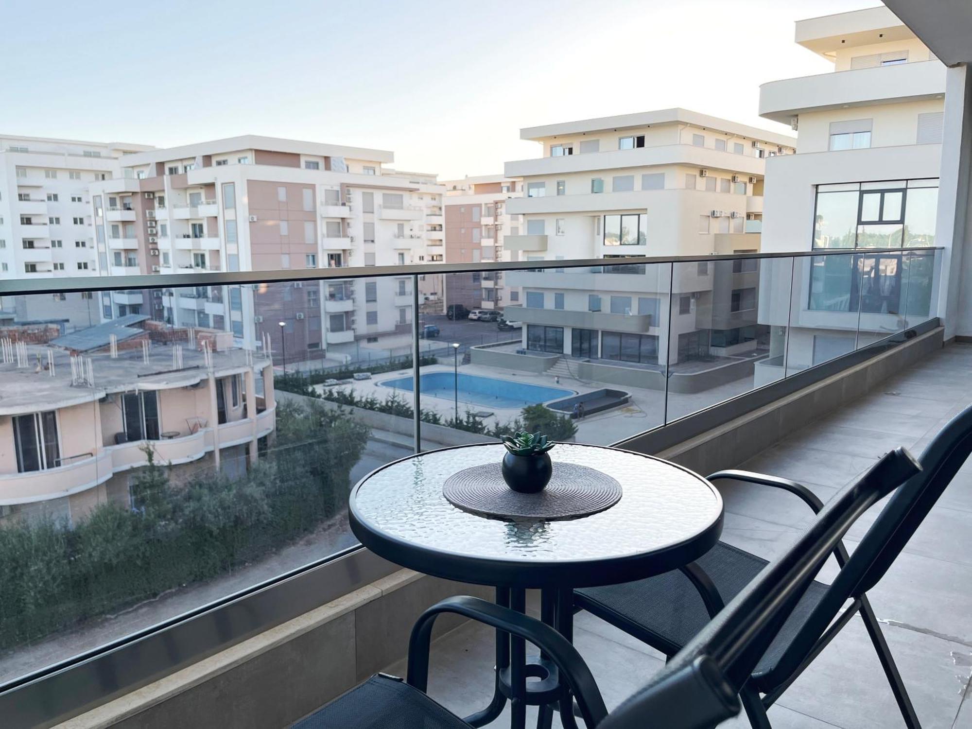 Supreme Luxury Aparthotel Ulcinj Buitenkant foto