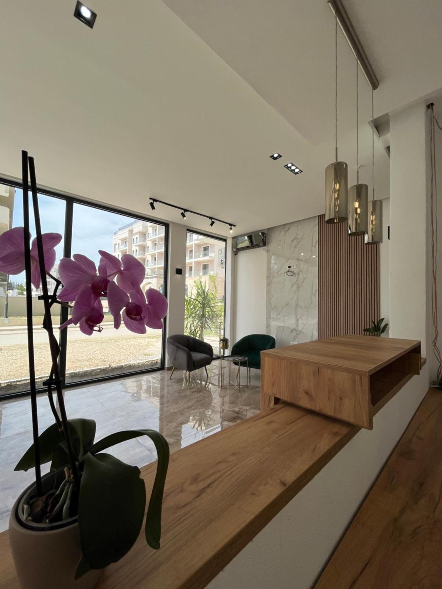 Supreme Luxury Aparthotel Ulcinj Buitenkant foto